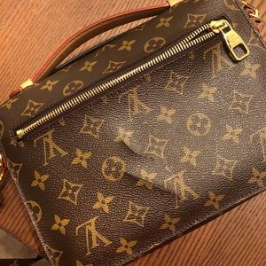 Louis Vuitton Pochette Metis